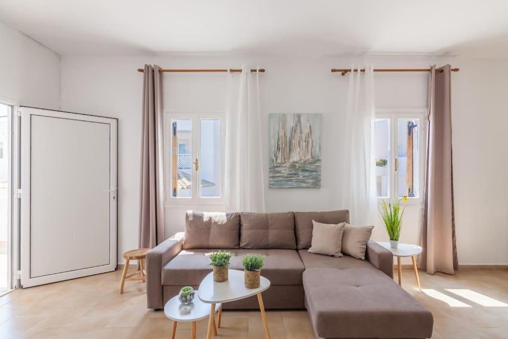 Geo'S Lovely Two Bedroom Island Apartment Gouves Exterior foto