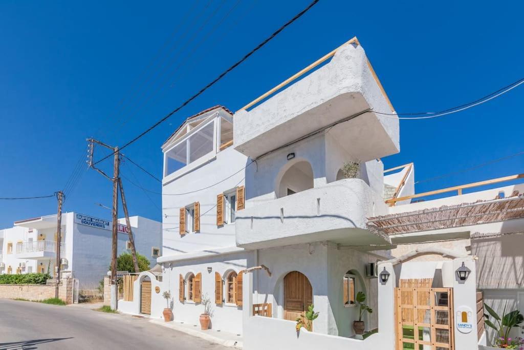 Geo'S Lovely Two Bedroom Island Apartment Gouves Exterior foto